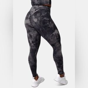 Kamo Fitness High Waisted Black Tie-Dye Leggings
